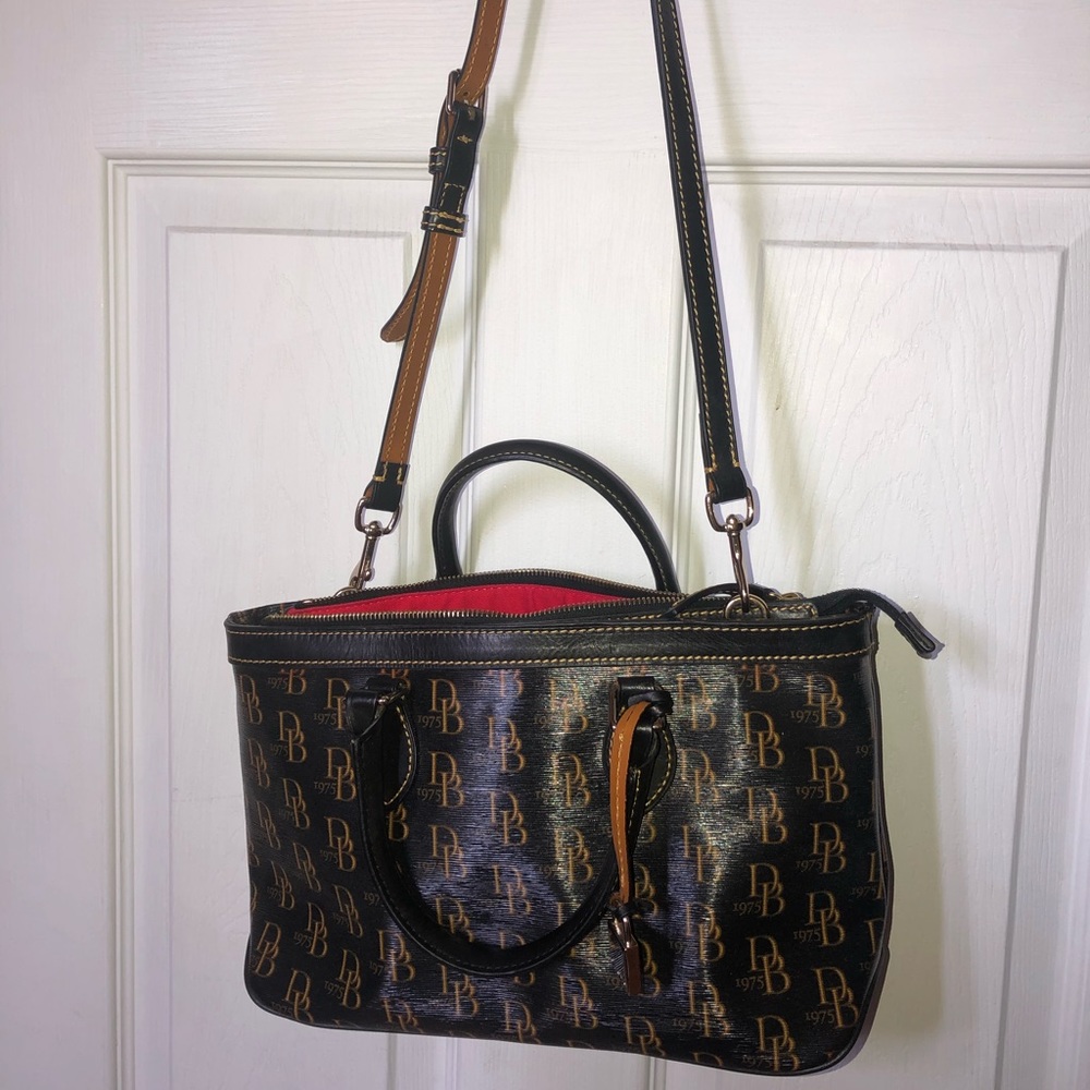 🖤🖤SOLD🖤🖤Dooney and Bourke purse